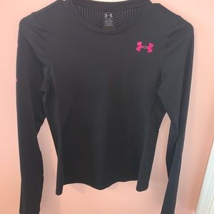 Black Under Amour Ling Sleeve (Youth)